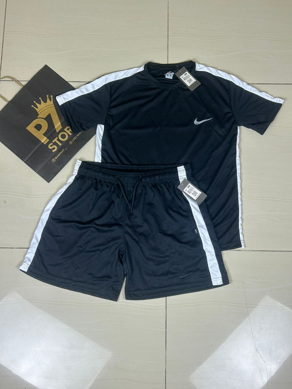 Conjunto Nike Dri Fit 2025 (Preto com branco)