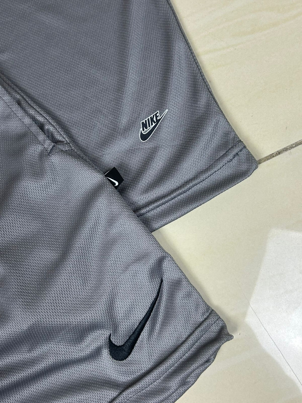 Conjunto Nike Dri Fit 2025 (todo cinza)
