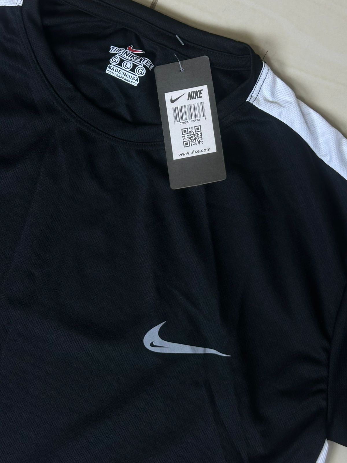 Conjunto Nike Dri Fit 2025 (Preto com branco)